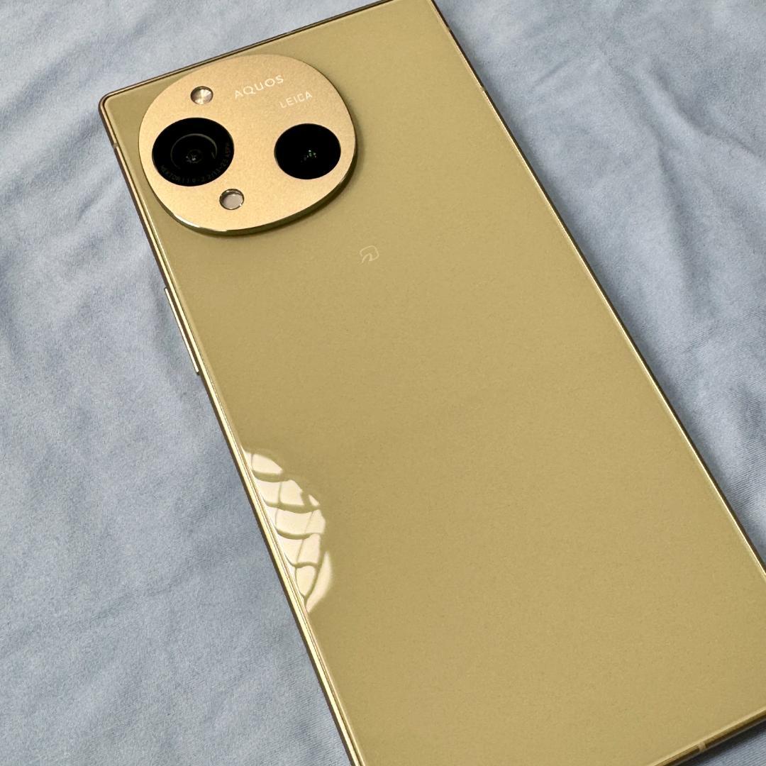 AQUOS R10 トレンチベージュ 美品 SIMフリー - メルカリ