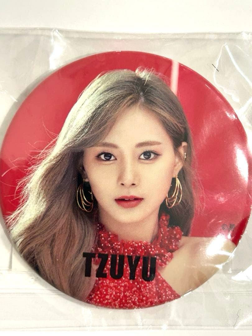 TWICE/ TZUYU 缶バッジ /2種類セット 新品.未開封！ - メルカリ