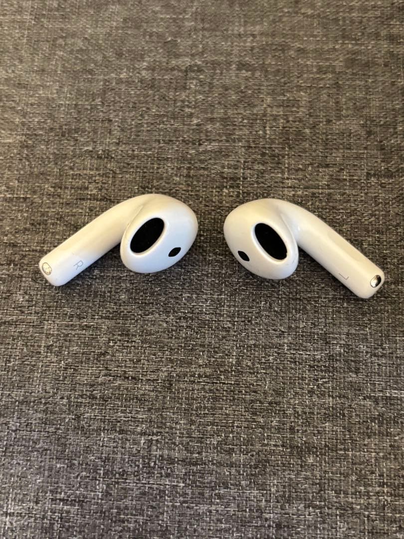 Apple AirPods4 本体 AppleCare+2027年10月 ケース - メルカリ
