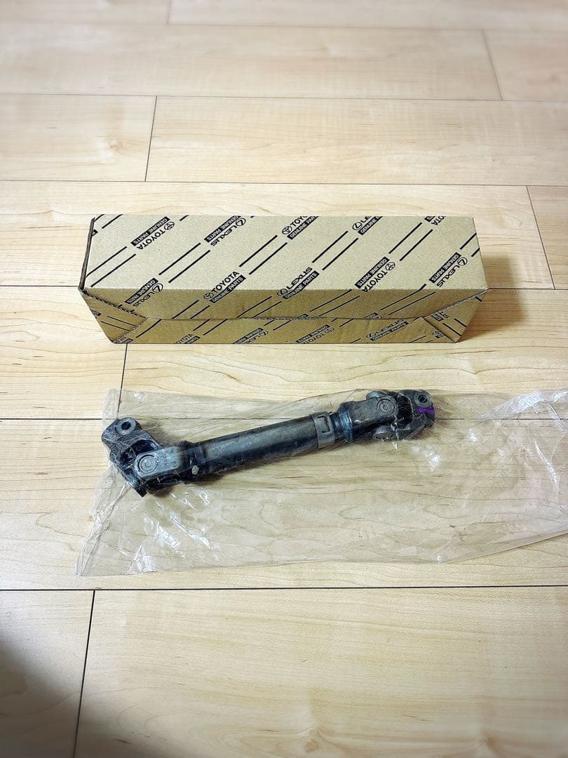30プリウス インタミシャフト　純正　ステアリングシャフト 30プリウスインタミシャフト - メルカリ