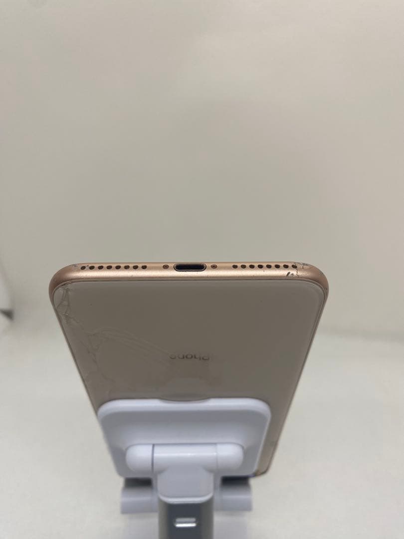 ジャンク品iPhone 8 Plus 64GB バッテリー86% 05504 - メルカリ