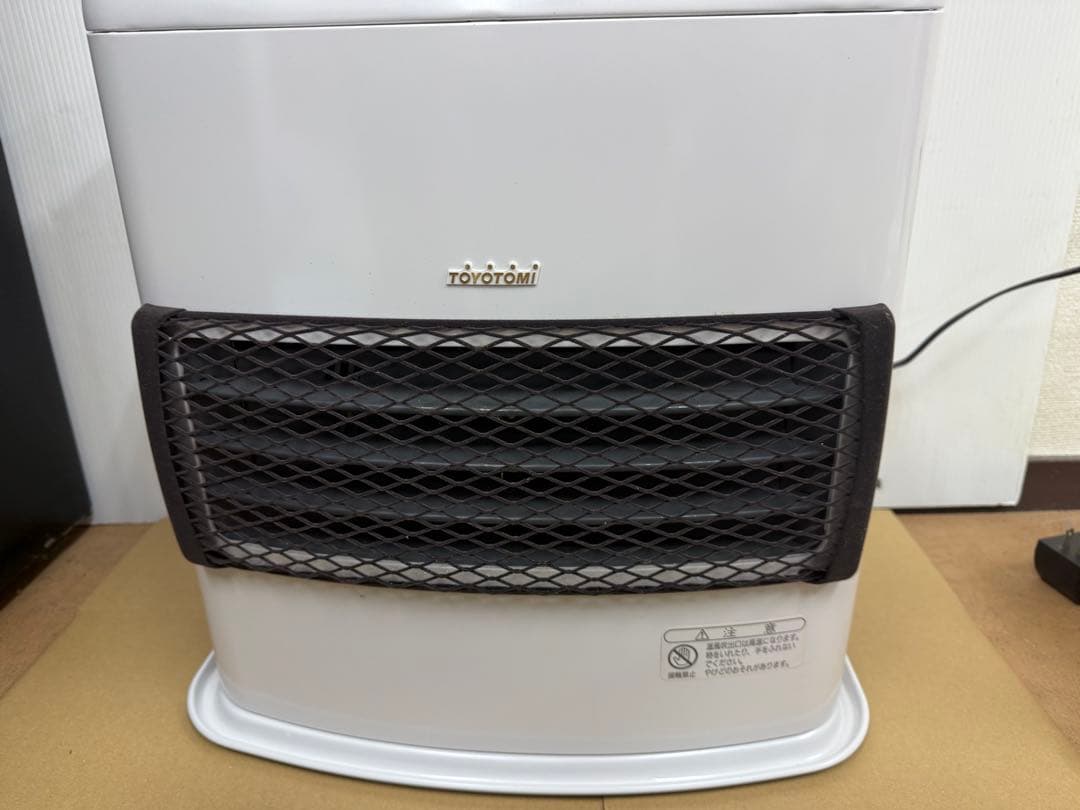 LC-G321 TOYOTOMI 石油ストーブ 美品 未使用 - メルカリ