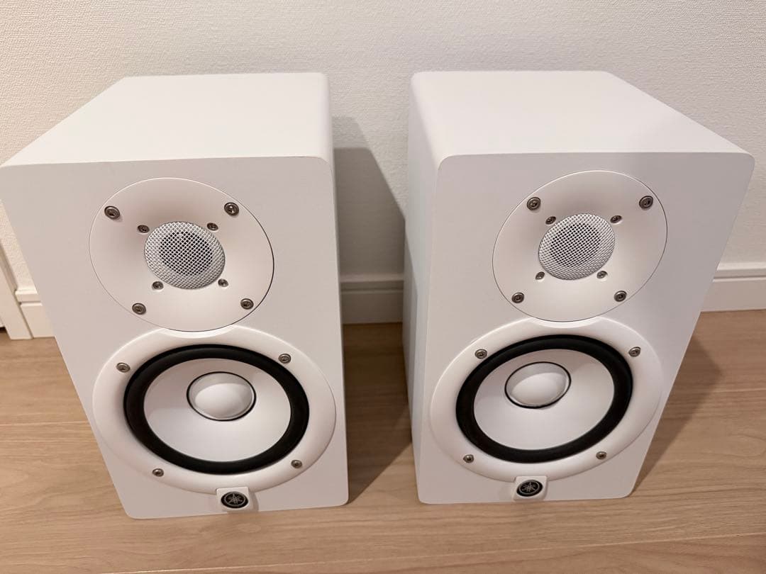 【美品】ヤマハ YAMAHA アクティブスピーカー HS5W YAMAHA（ヤマハ） HS5W （1本）◇ モニタースピーカー ( パワード