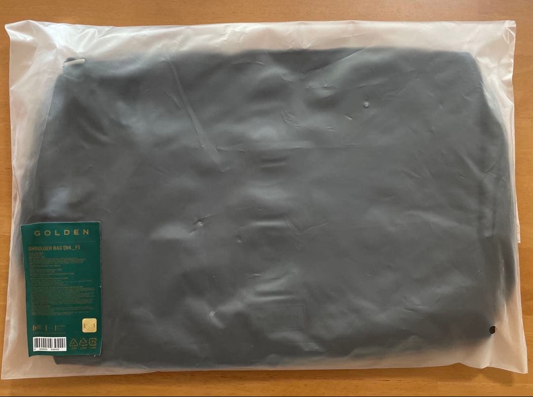 BTS JUNGKOOK ゴールデン ショルダーバッグ - メルカリ