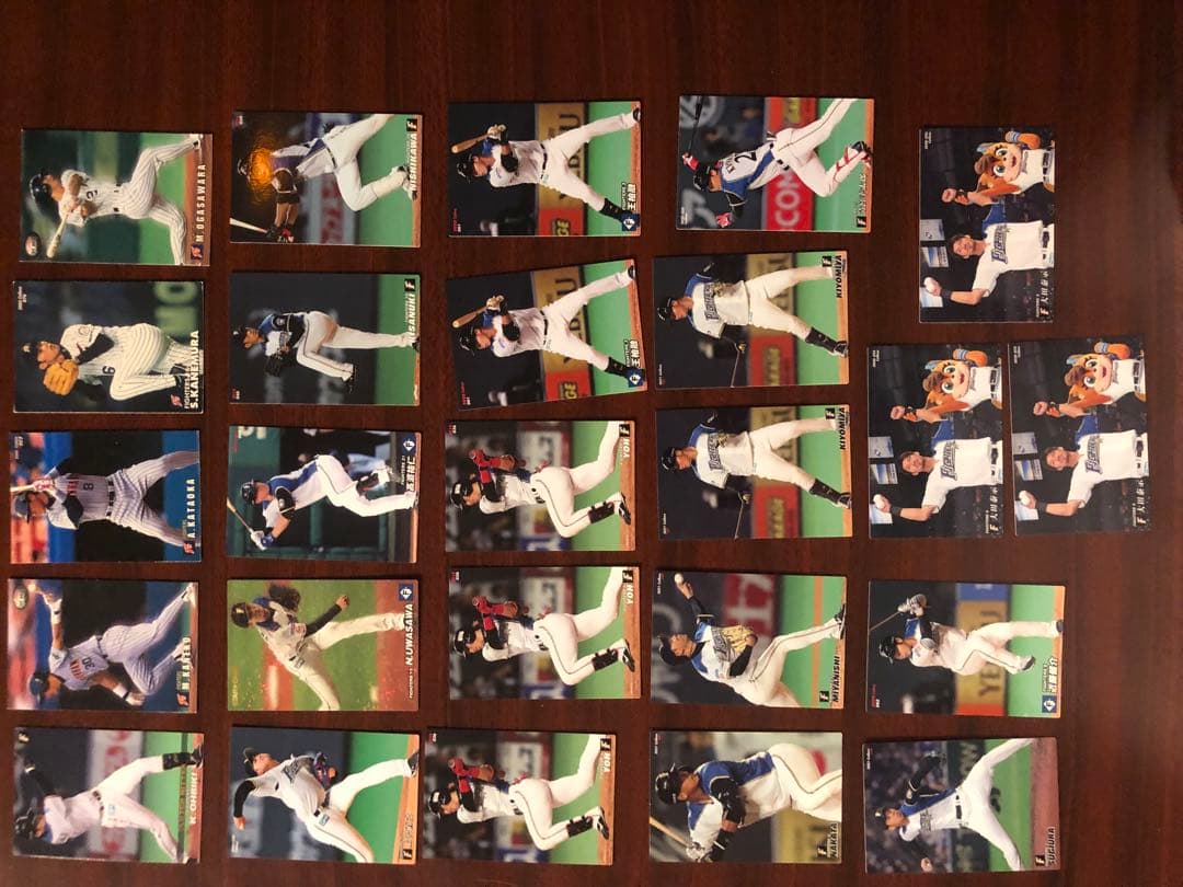 プロ野球チップス　北海道日本ハムファイターズ26枚セット プロ野球チップス 北海道日本ハムファイターズ26枚セット プロ野球