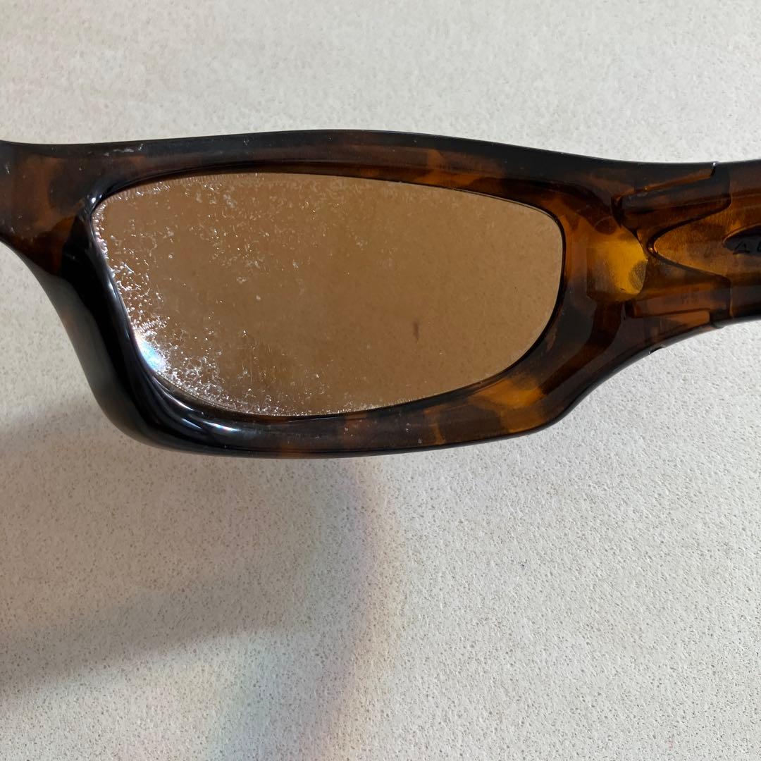 Oakley スポーツサングラス ブラウン - メルカリ