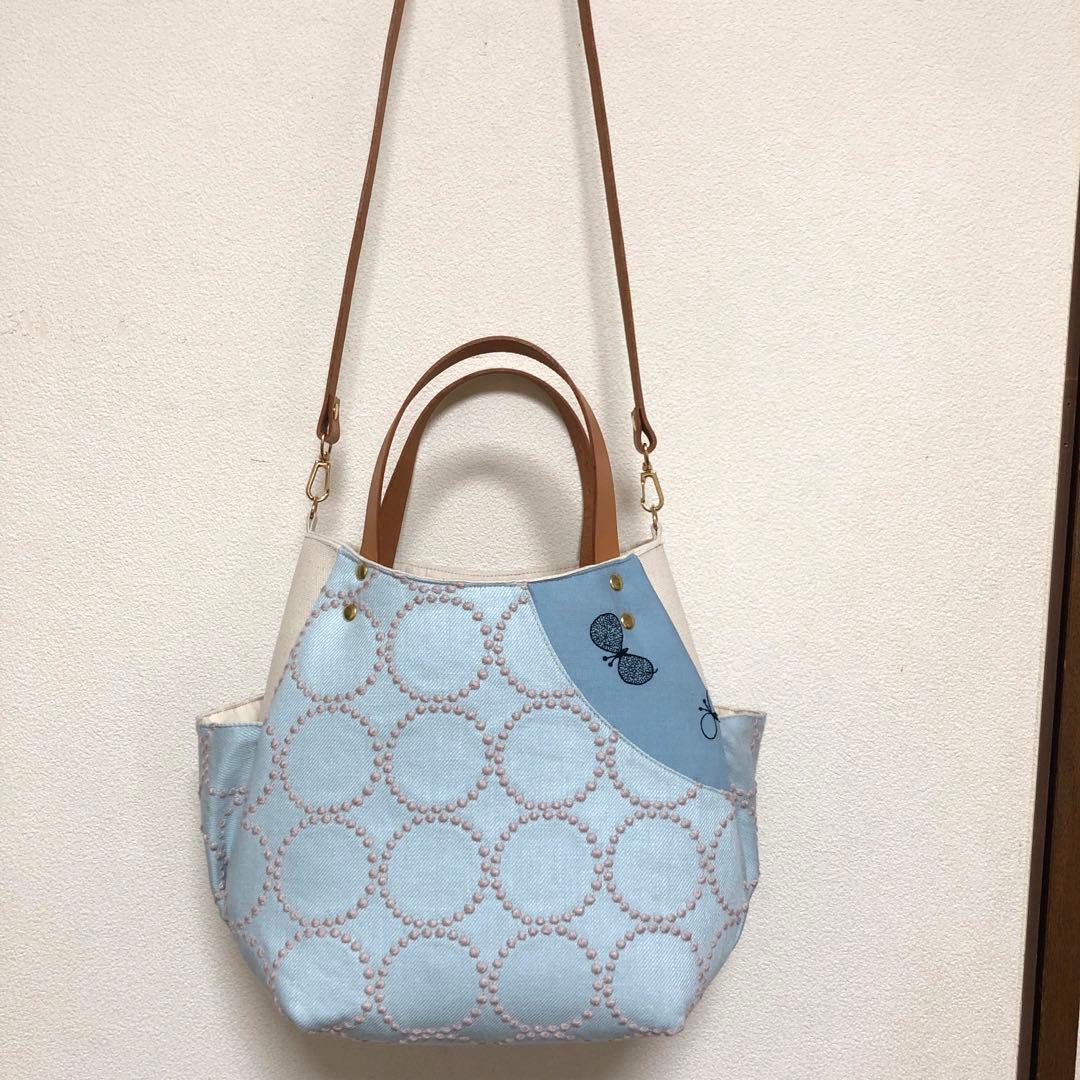 バルーンバッグ（M）ミナペルホネン 《タンバリン&choucho》Blueヌメ革