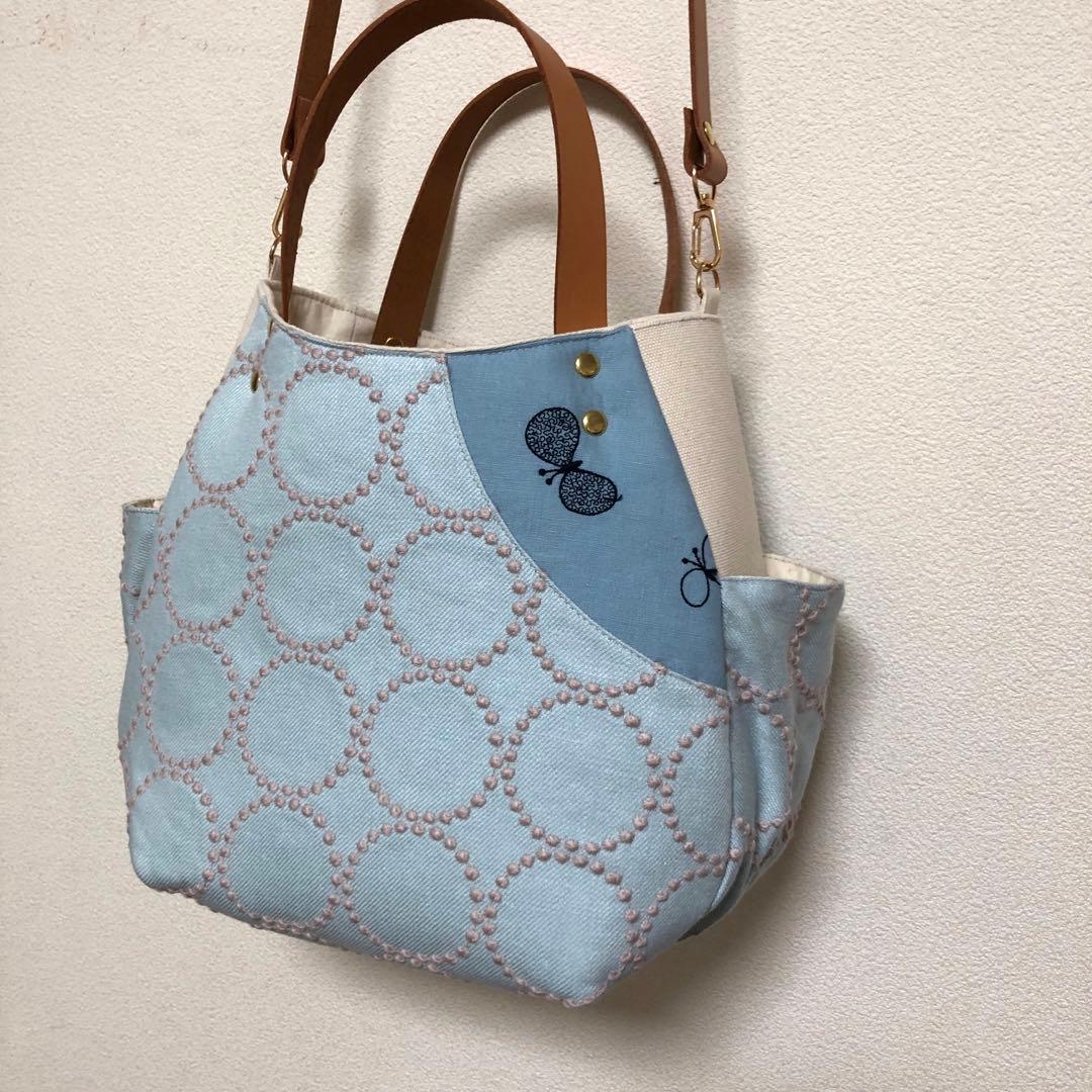 バルーンバッグ（M）ミナペルホネン 《タンバリン&choucho》Blueヌメ革