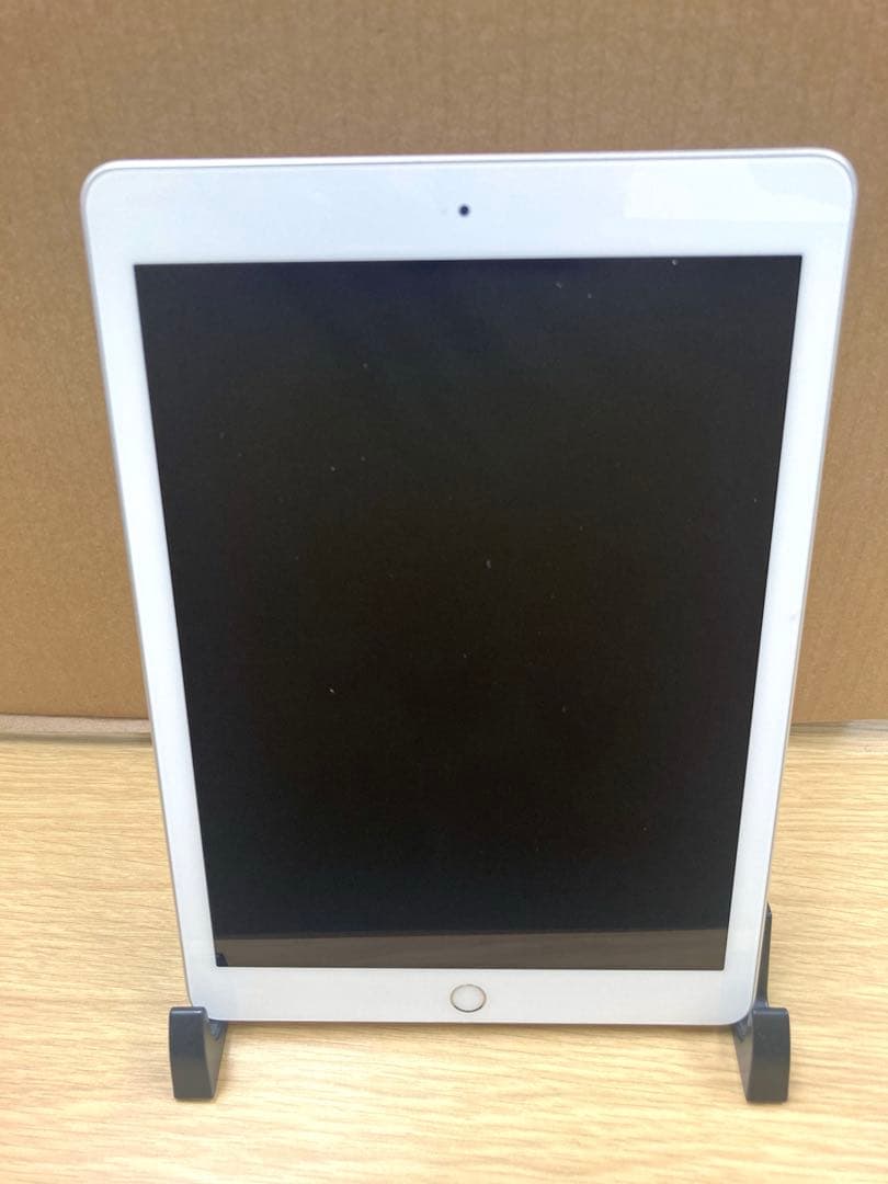iPad 第6世代 32GB シルバー wifiモデル iPad 第6世代 - WiFiモデル 32GB シルバー｜iPadの中古は【セカハン