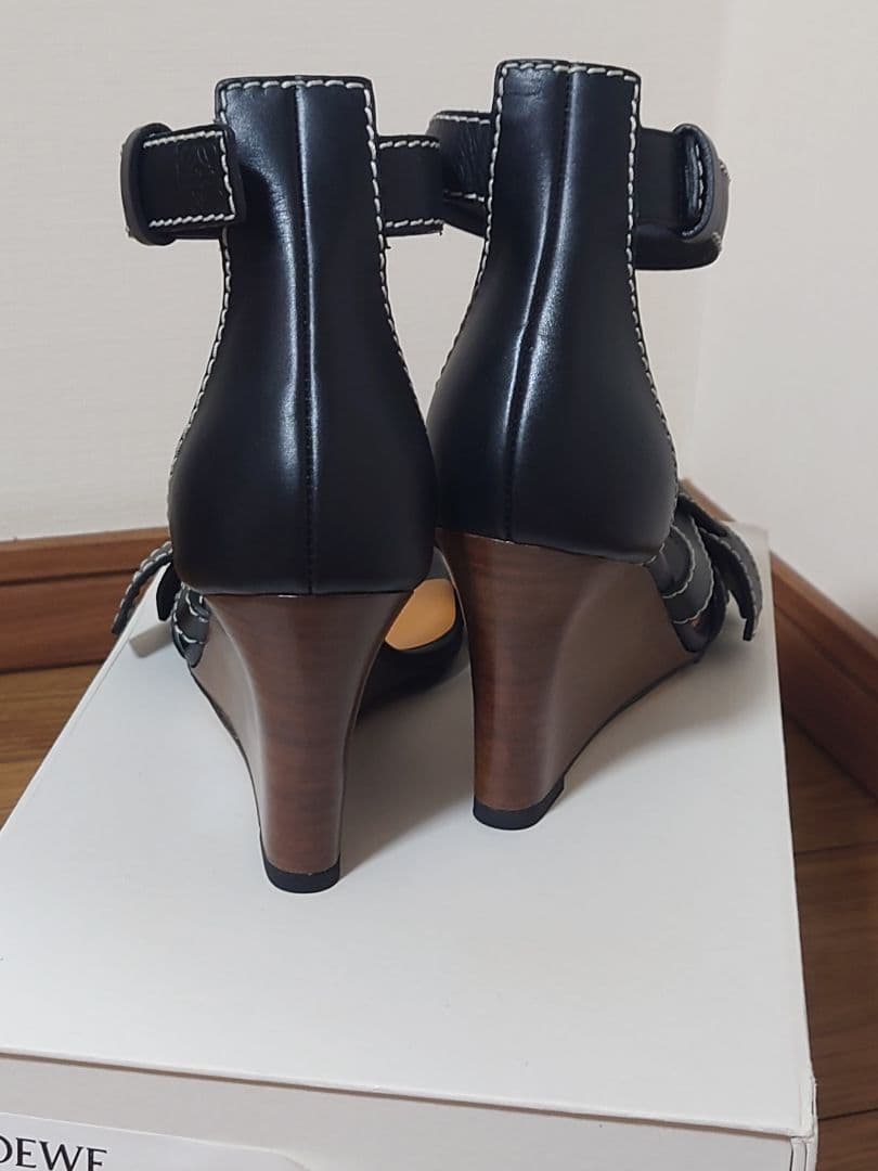 新品 ロエベ 最終値下げ LOEWE アナグラム ゲートサンダル 37サイズ