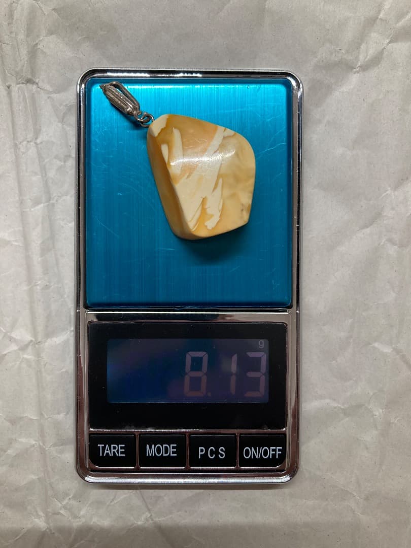 分厚い 8.13g ロイヤルアンバー 琥珀 バタースコッチ ペンダント