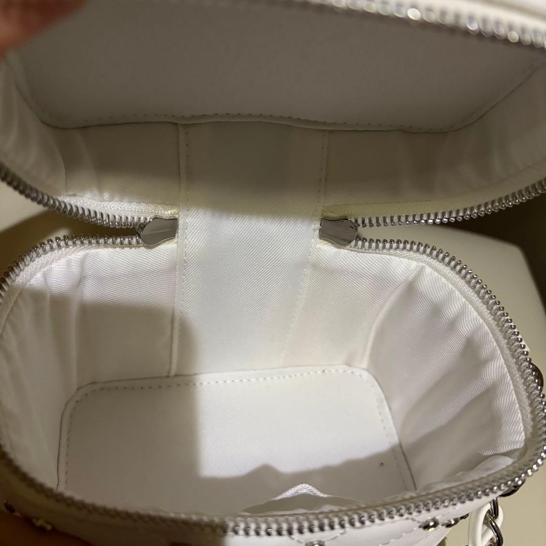 Darich キルティングビジュースクエアミニバッグ ホワイト - メルカリ