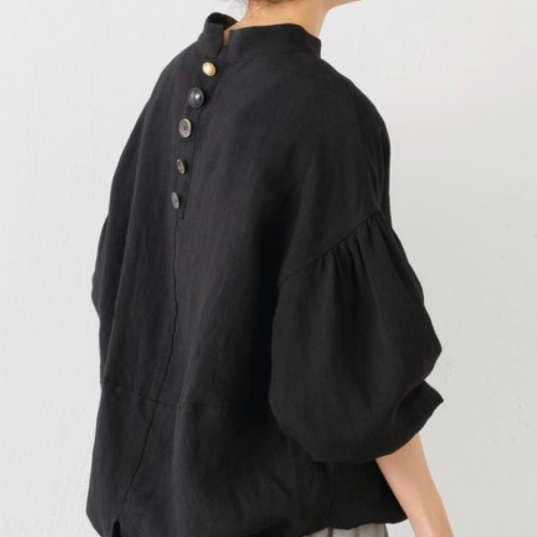 BEARDSLEYビアズリー 後ろボタン袖パフリネンブラウス ブラック - メルカリ