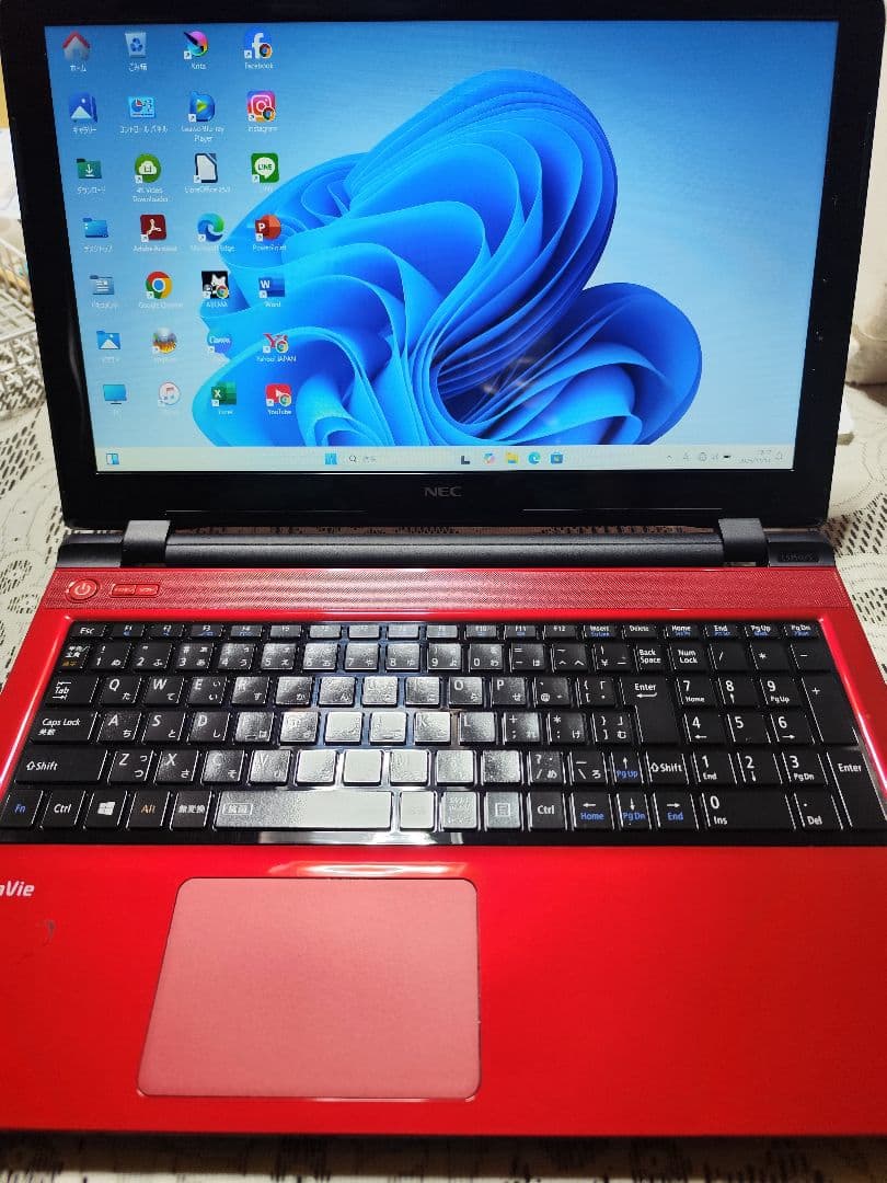 NEC ノートPC レッド Windows 11値下げ致しました - メルカリ