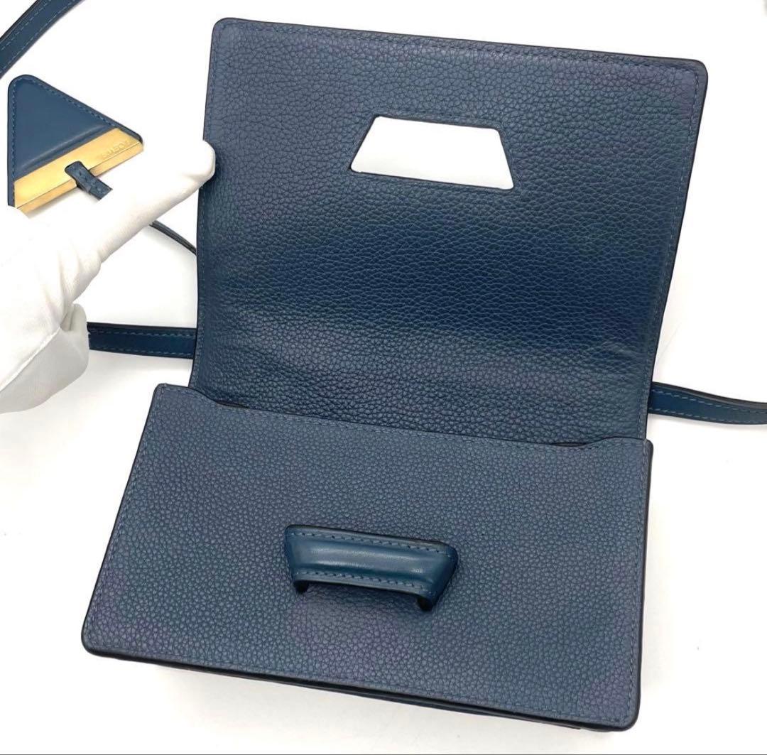 極美品✨LOEWE バルセロナ ショルダー 2way スモール 保存袋付 - メルカリ