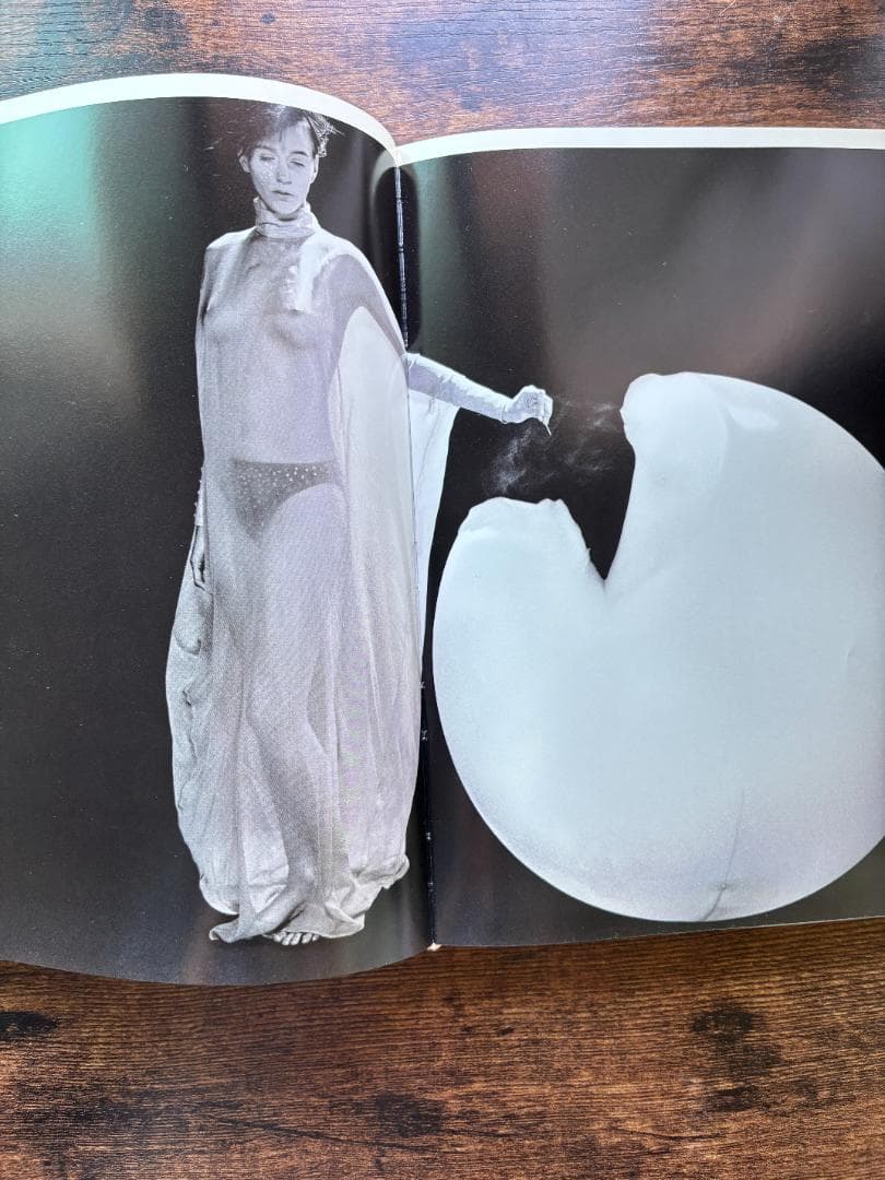 Confused / Dazed アートブック - メルカリ