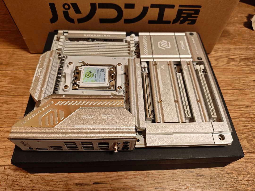 マザーボード MSI MAG X870E TOMAHAWK MAX WIFI PZ MAG X870E TOMAHAWK WIFI | Gaming Motherboards｜Best Motherboard