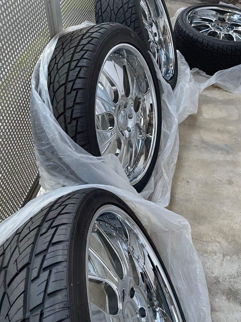 シンボリック　アルミホイール　24インチ 楽天市場】TIS OFFROAD 544BM グロスブラックミルド 24インチアルミ