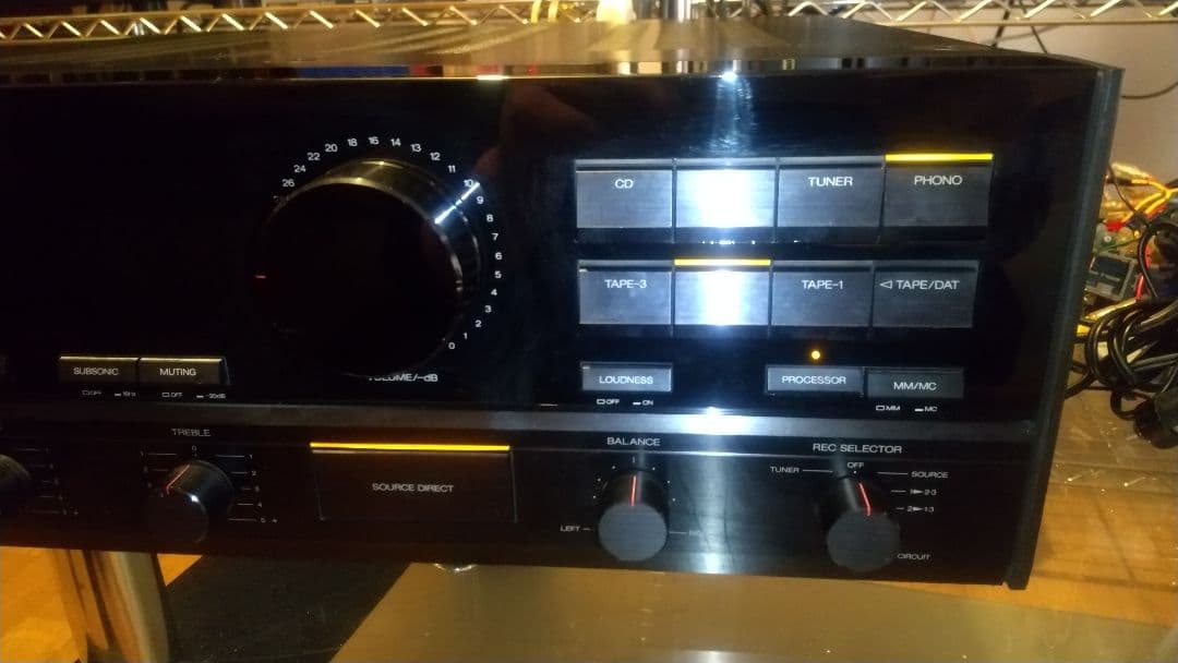 SANSUI AU-α607 プリメインアンプ 右前インシュレータ外れ 現状品