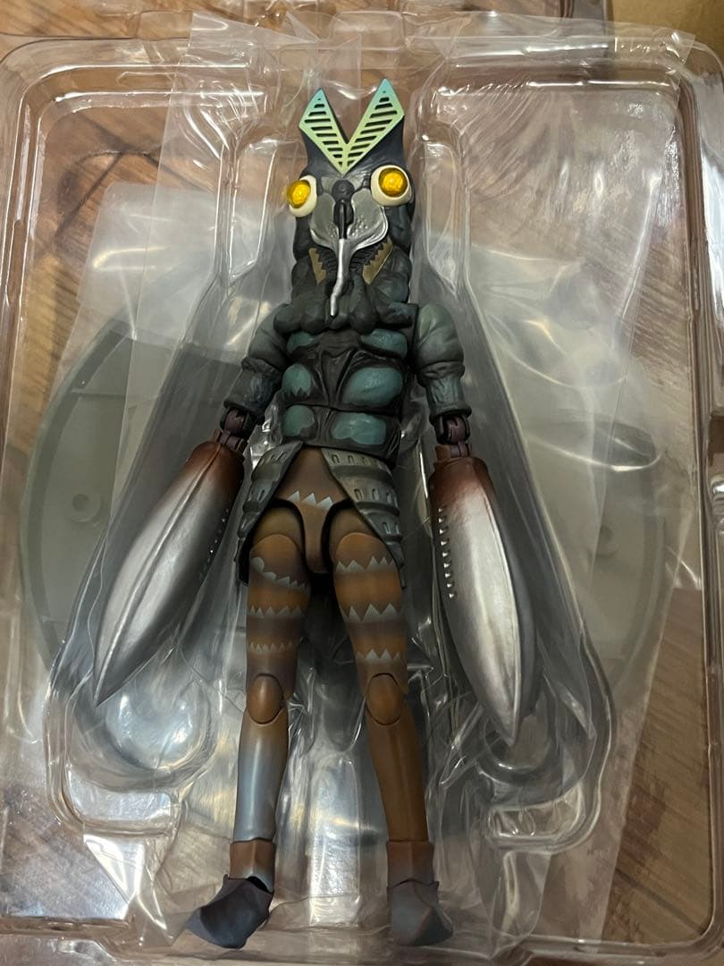 S.H.Figuarts バルタン星人 侵略者を撃て と一番くじ　クリア