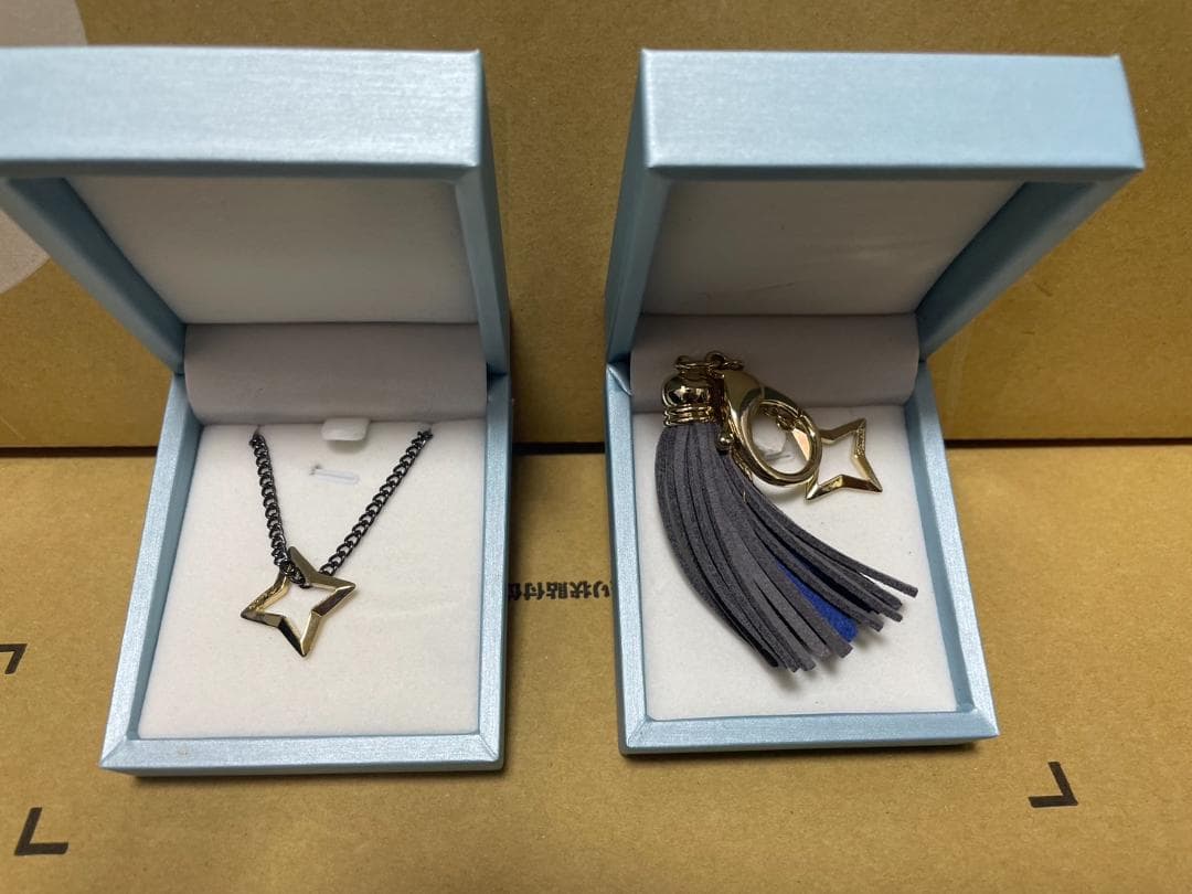 Gold 天音かなた 活動一周年記念 ネックレス＆タッセルチャーム - メルカリ