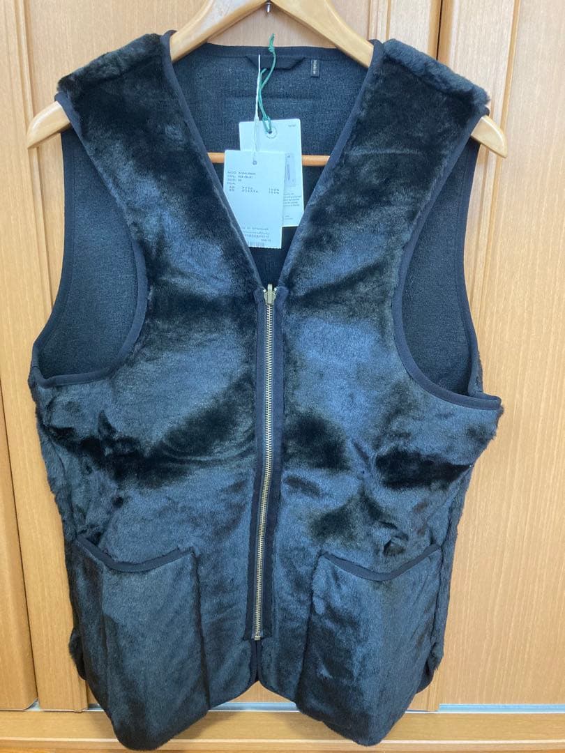 【新品未使用】Barbour バブアー40 ファー ライナー ベスト Barbour（バブアー） ライナーベスト WARM PILE WAISTCOAT/ZIP-IN