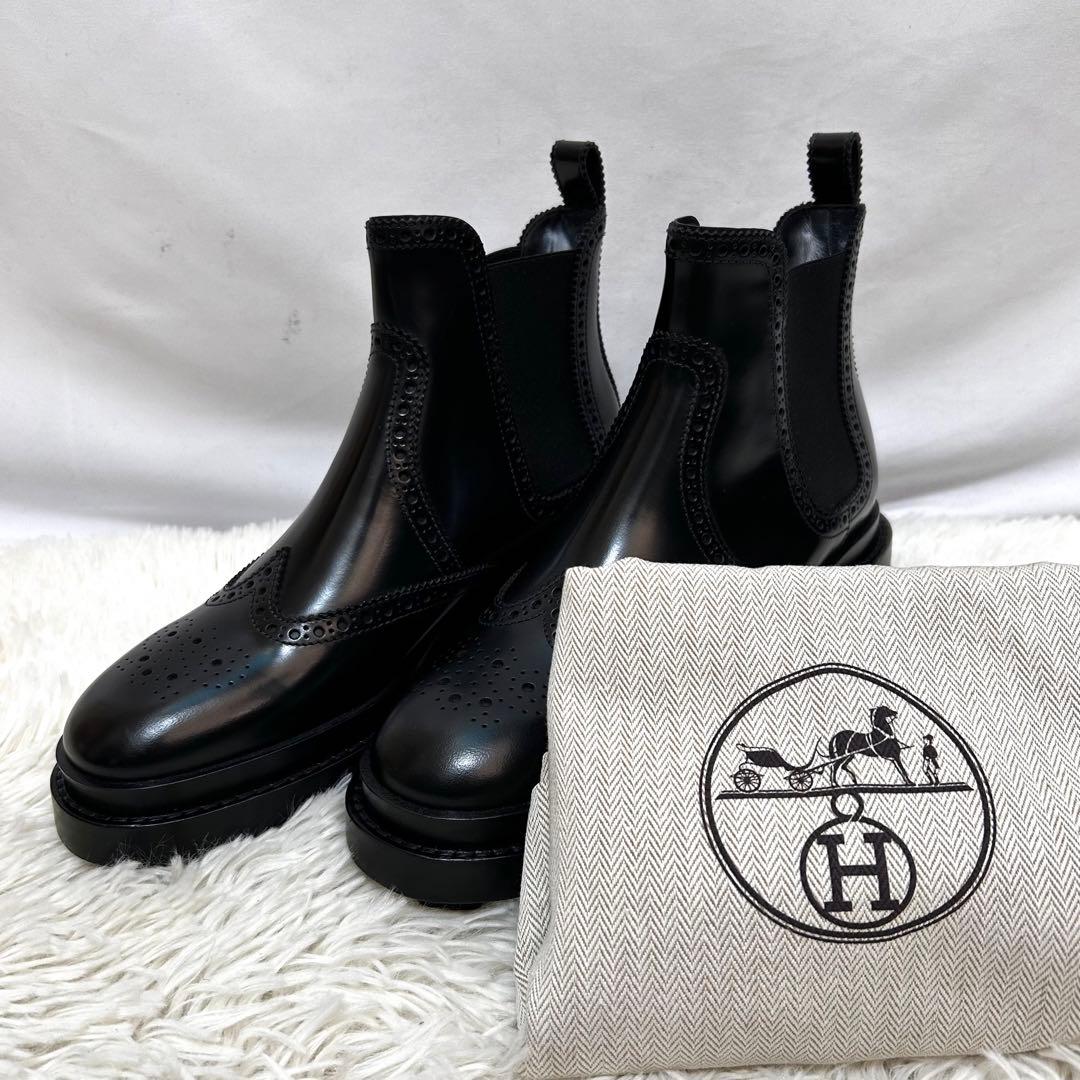 美品　HERMES サイドゴアブーツ　ブラック　ウィングチップ　レザー　保存袋 美品 HERMES サイドゴアブーツ ブラック ウィングチップ レザー 保存袋