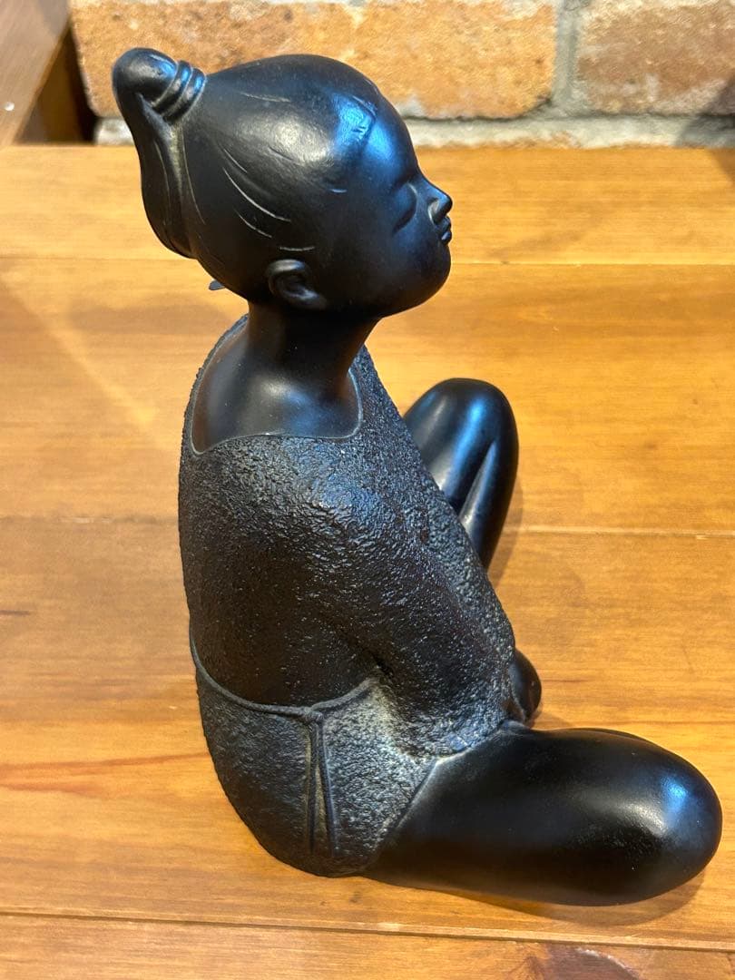 金工師 板保次作 銅製 「おすまし」 ブロンズ像 - メルカリ