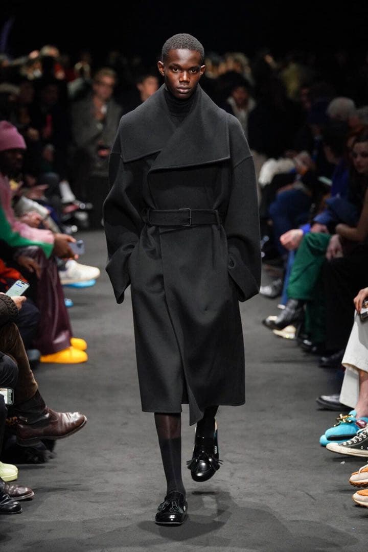 JW ANDERSON ラップコート 24-25AW LOOK21 - メルカリ