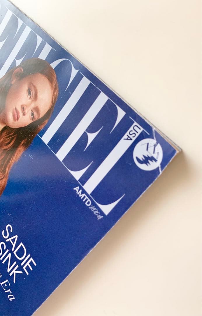 L'Officiel US Magazine Winter 2022 - メルカリ