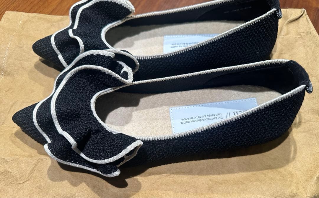 Offen フリル付きフラットシューズ 25.5cm