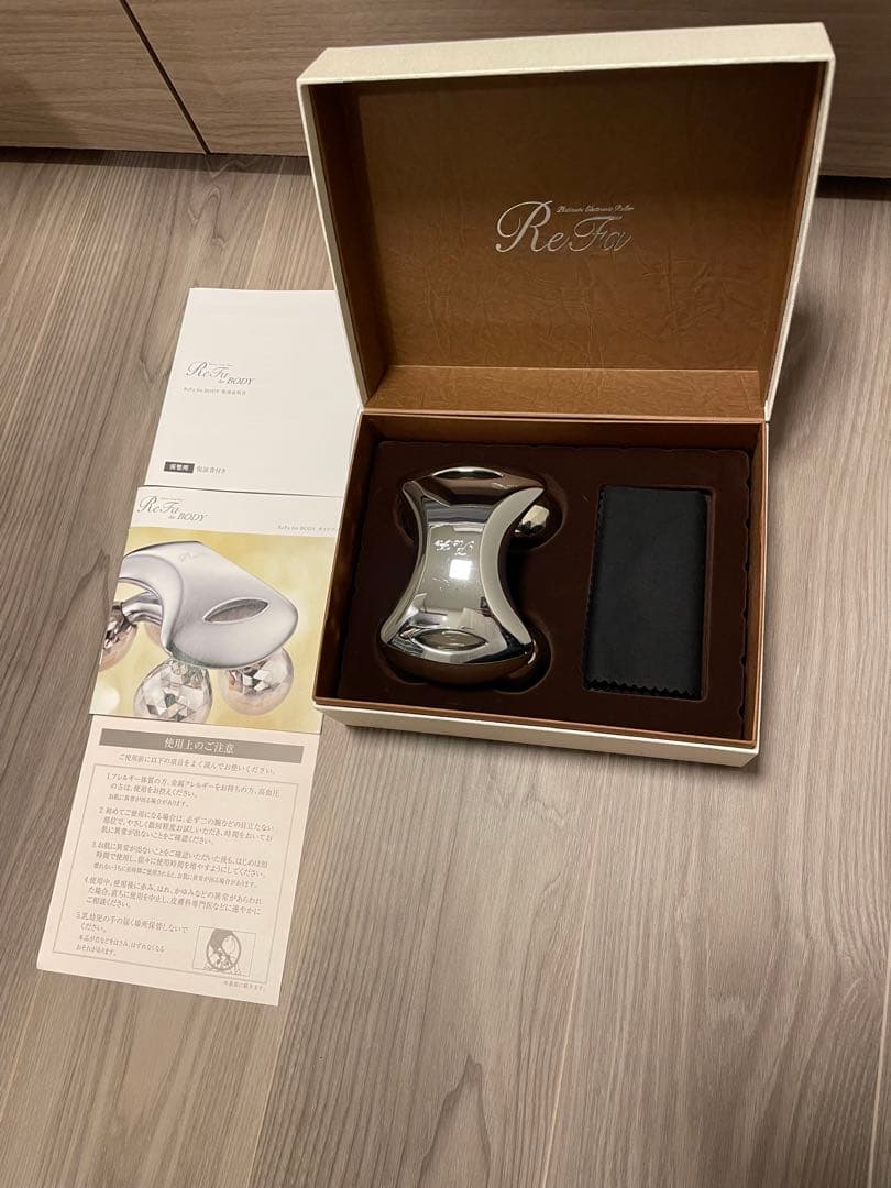 Refa body ローラー　美品 処分品】Refa 美顔ローラー ボディローラーセットお得価格 美品 - メルカリ