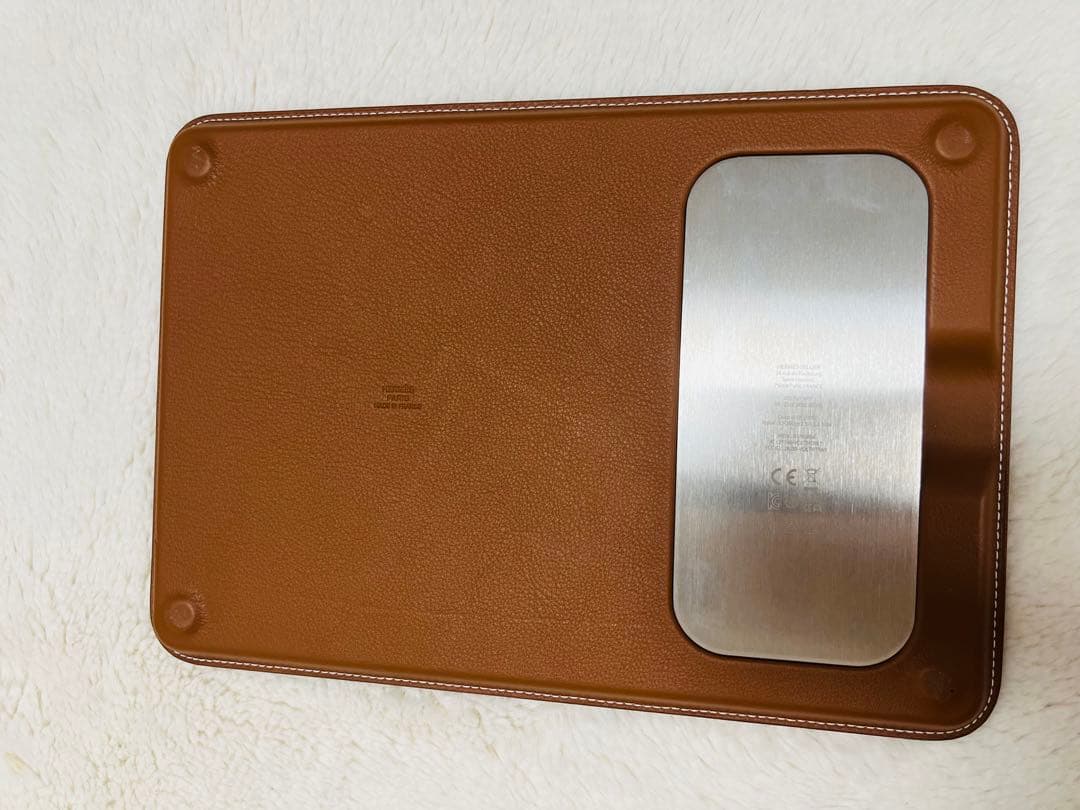 HERMES エルメス　ヴィド・ポッシュ ワイヤレス充電器 《ヴォルトH》