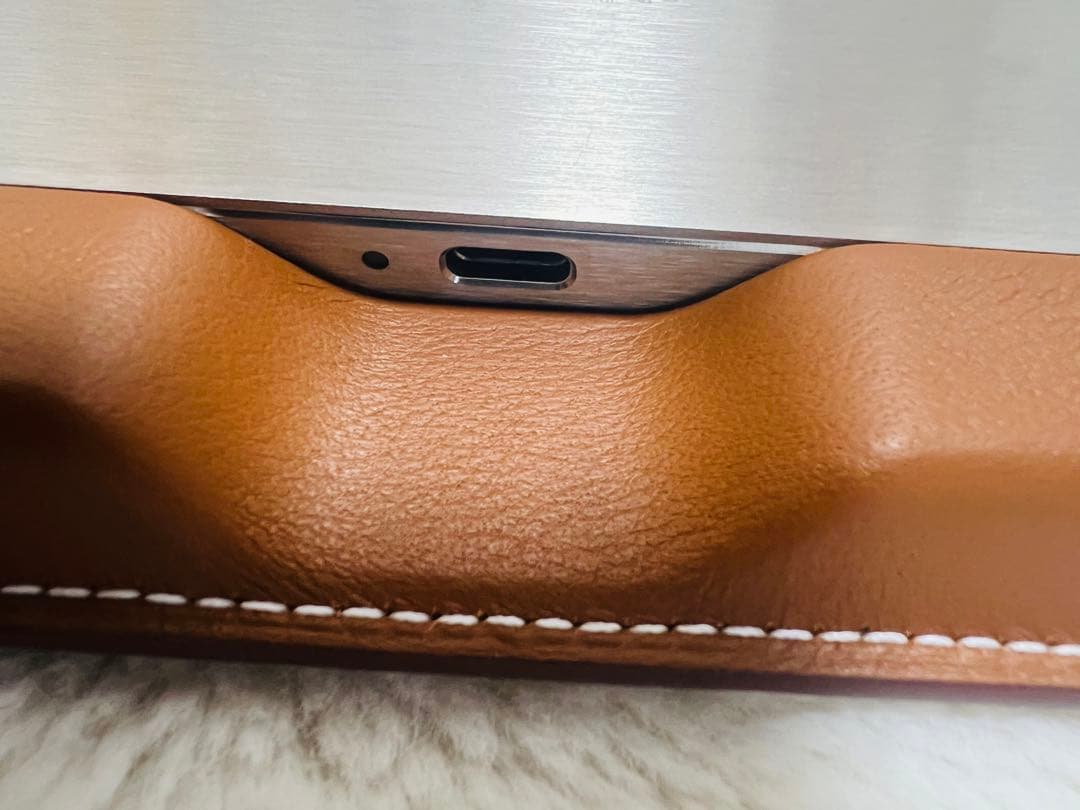 HERMES エルメス　ヴィド・ポッシュ ワイヤレス充電器 《ヴォルトH》