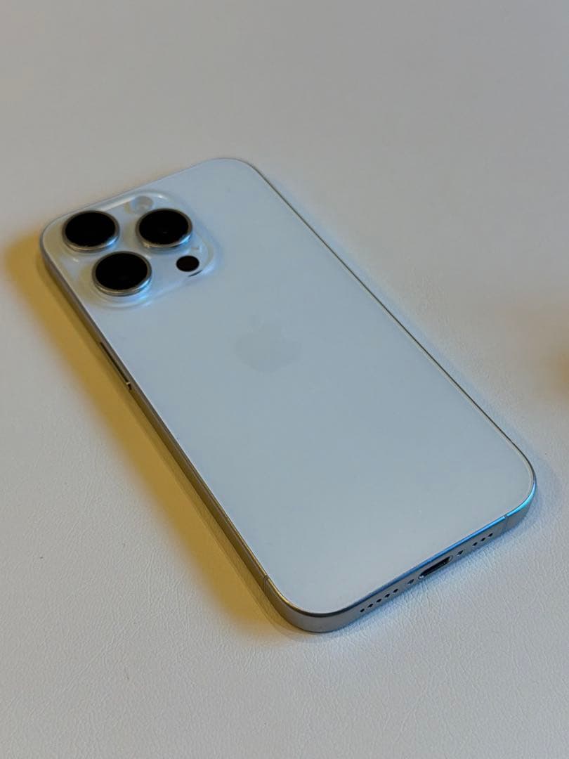 iPhone 15 pro 香港版 256GBデュアルsim ホワイトチタニウム iPhone 15 pro 香港版 256GBデュアルsim ホワイトチタニウム｜Yahoo