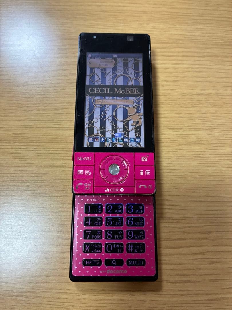 CECIL McBEE ガラケー F-04C 平成ギャル - メルカリ