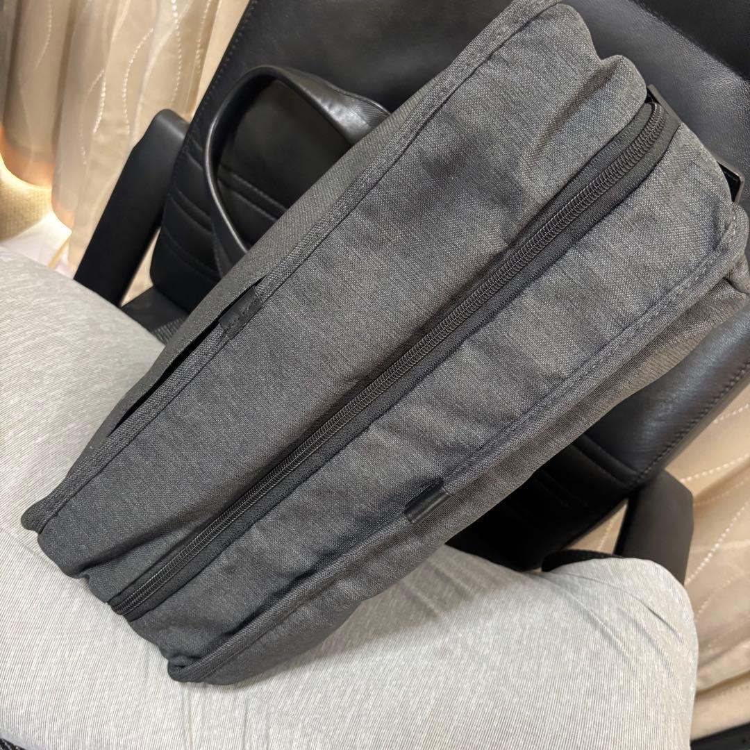 TUMI ALPHA2 ビジネスバッグ 拡張可能 グレー 26141AT2