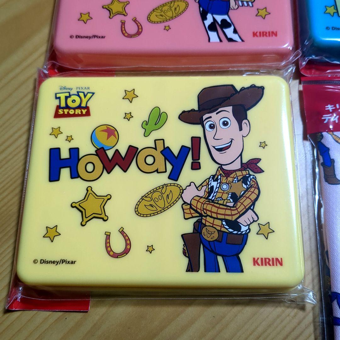 KIRIN ×ディズニー 折りたたみ式ランチボックス3種 クールタオル1種