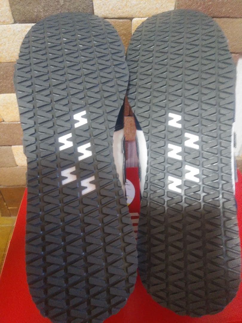 新作カラー　ニューバランス　プロスニーカー　ハリスバーグ　 27.5ｃｍ　安全靴