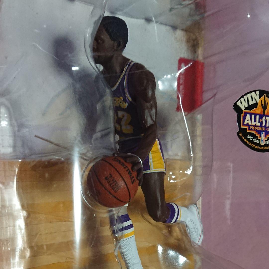 NBA エルジン・ベイラー フィギュア - メルカリ