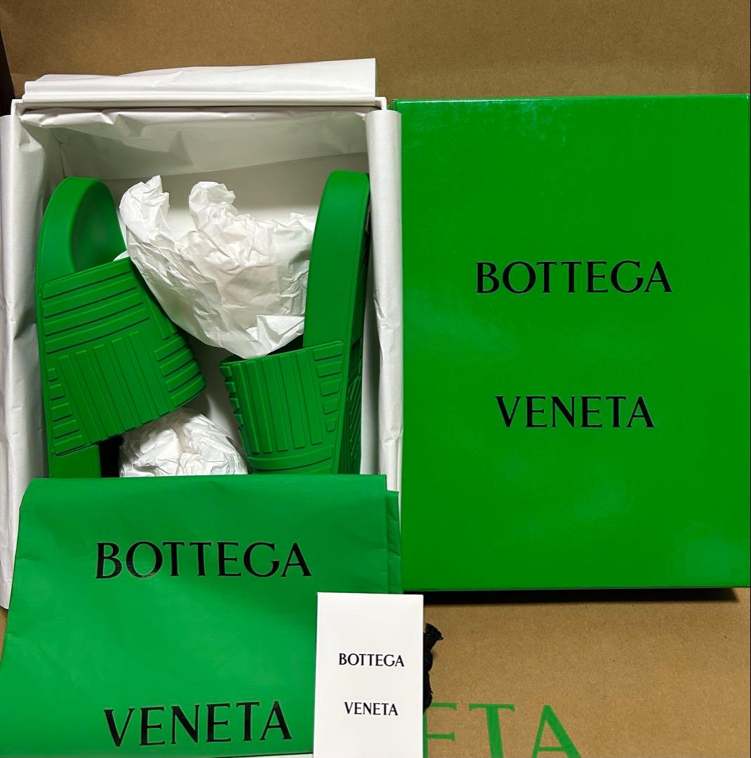 新品 未使用 ボッテガヴェネタ ラバー スライド サンダル 38 25㎝