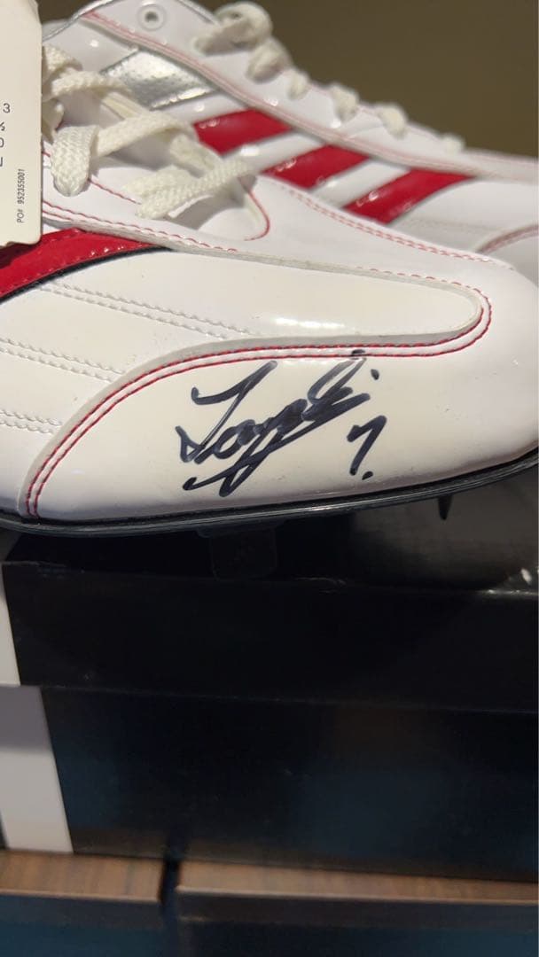 西岡剛 ロッテ時代支給品スパイク サイン入り - メルカリ