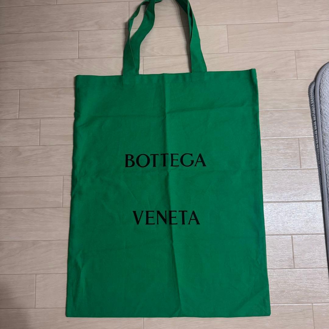 BOTTEGA VENETA ノベルティ グリーン トートバッグ ビッグサイズ BOTTEGA VENETA(ボッテガヴェネタ) / ショップ袋/ロゴ/銀座店限定
