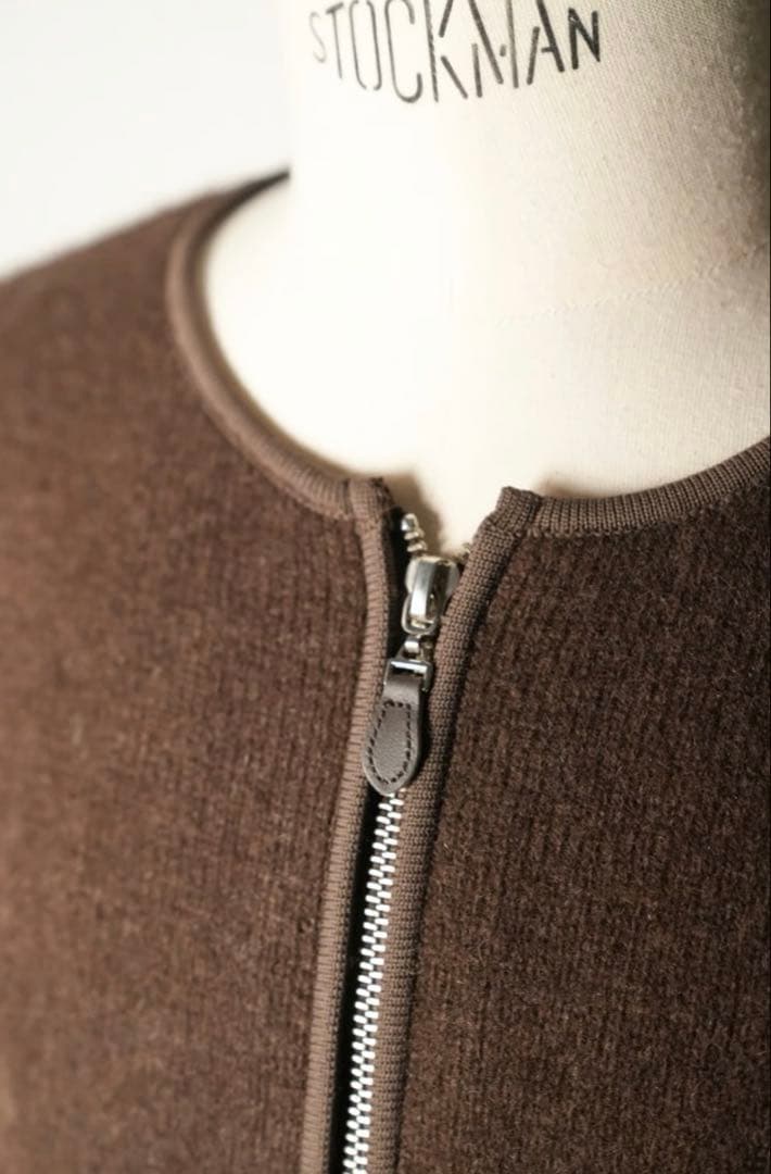 Earthフォロー割様walenode Innocent YAK ZIPvest - メルカリ