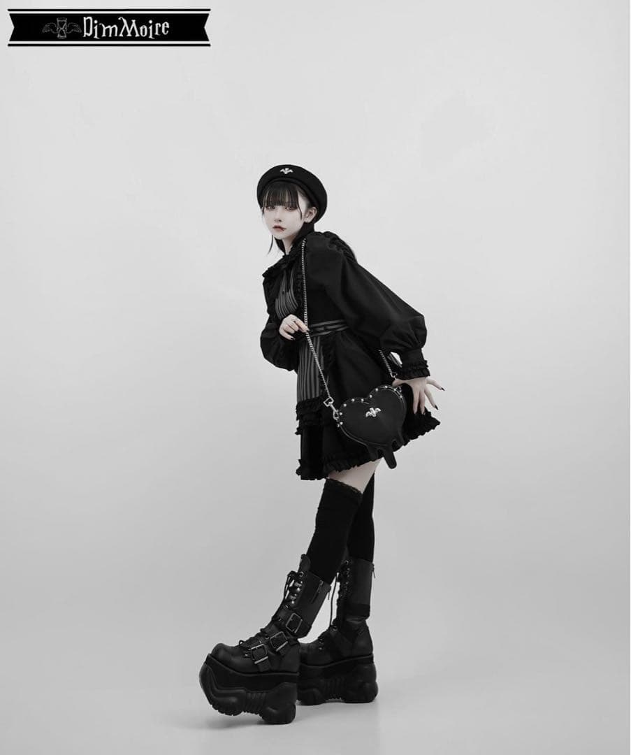 最終値下げ 美品 dimmoire ディムモアール ハート型ポシェット