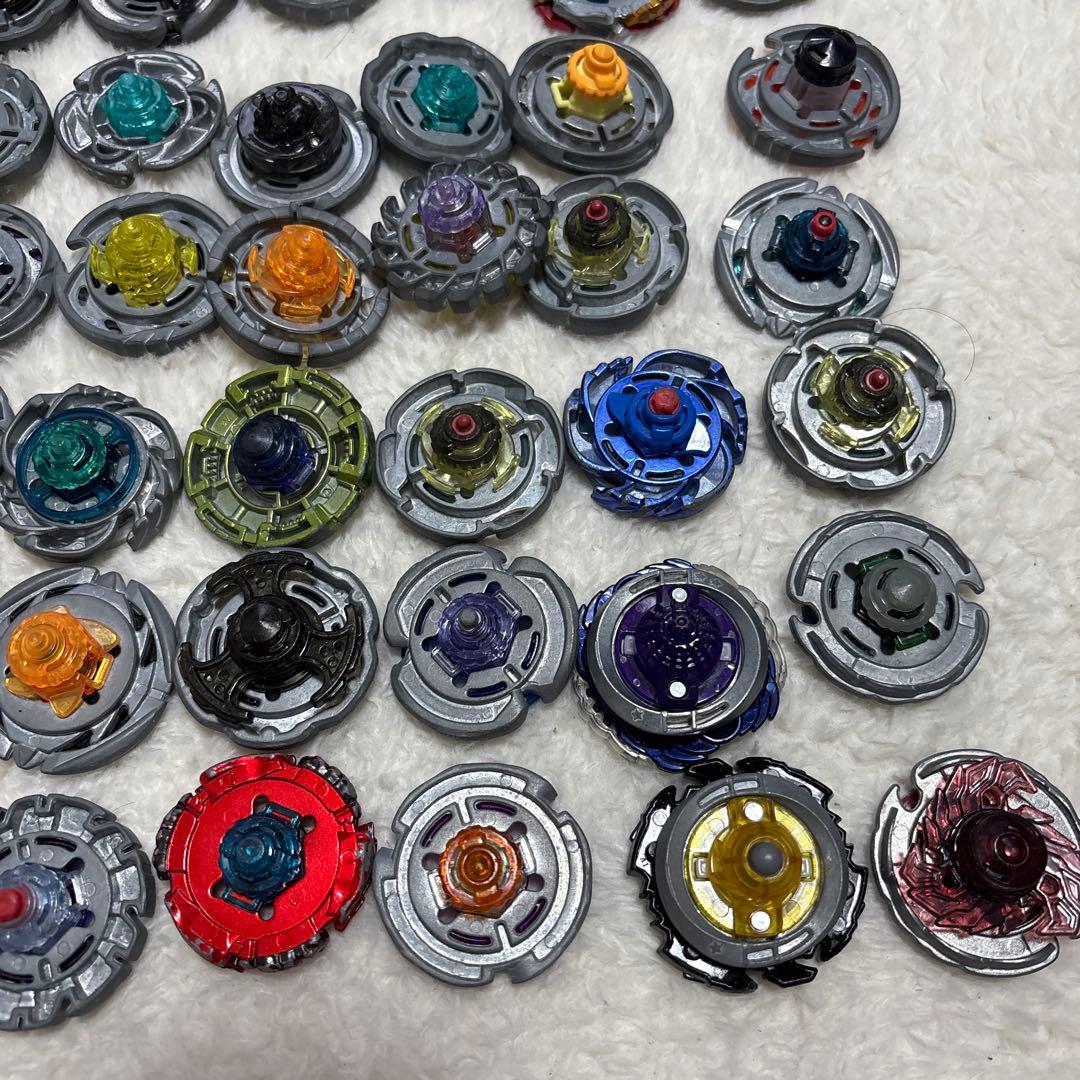 メタルファイトベイブレード 67個 まとめ売り 引退品 バラ売り可能 即