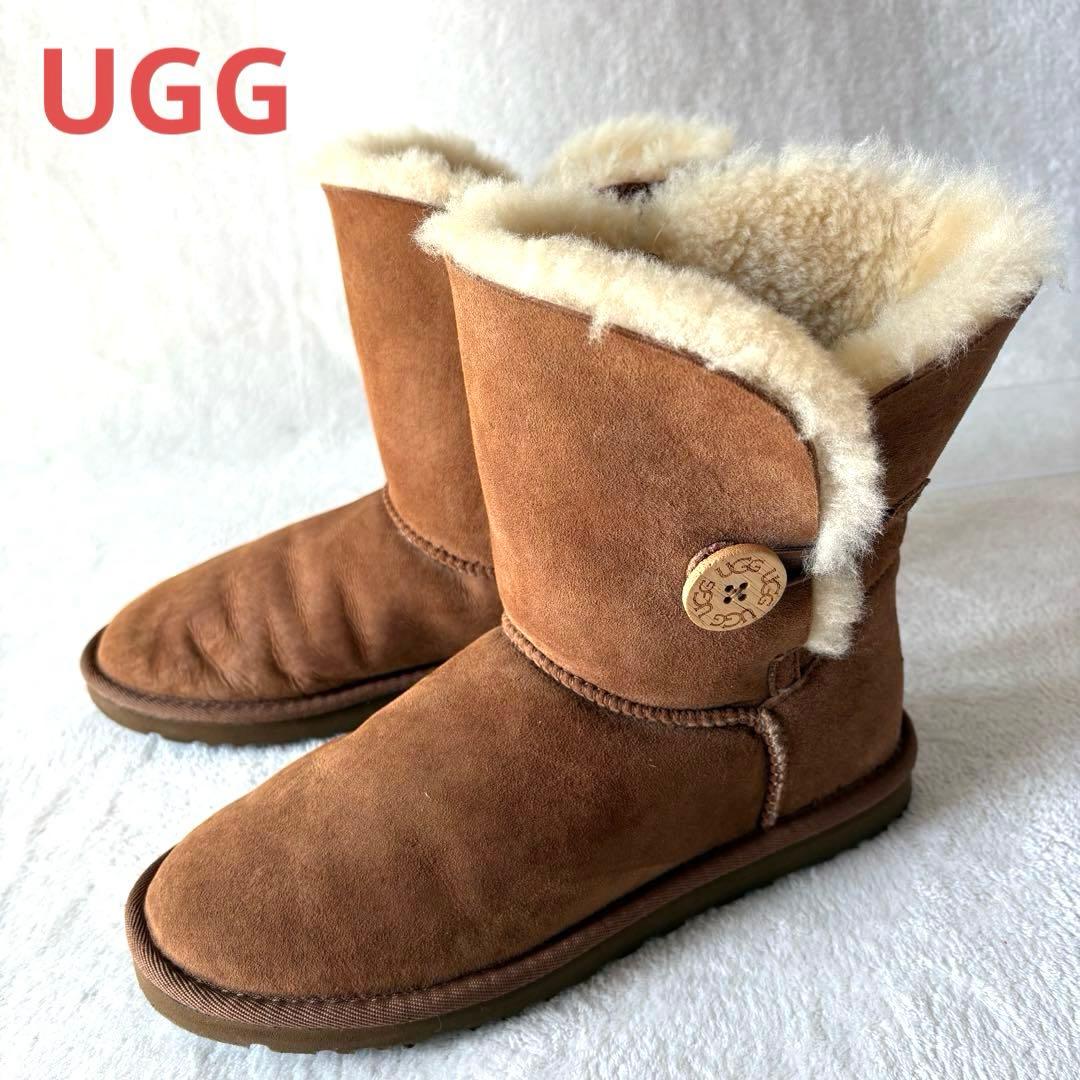 定番人気】UGG アグ ベイリーボタン ムートンブーツ 26cm チェスナット