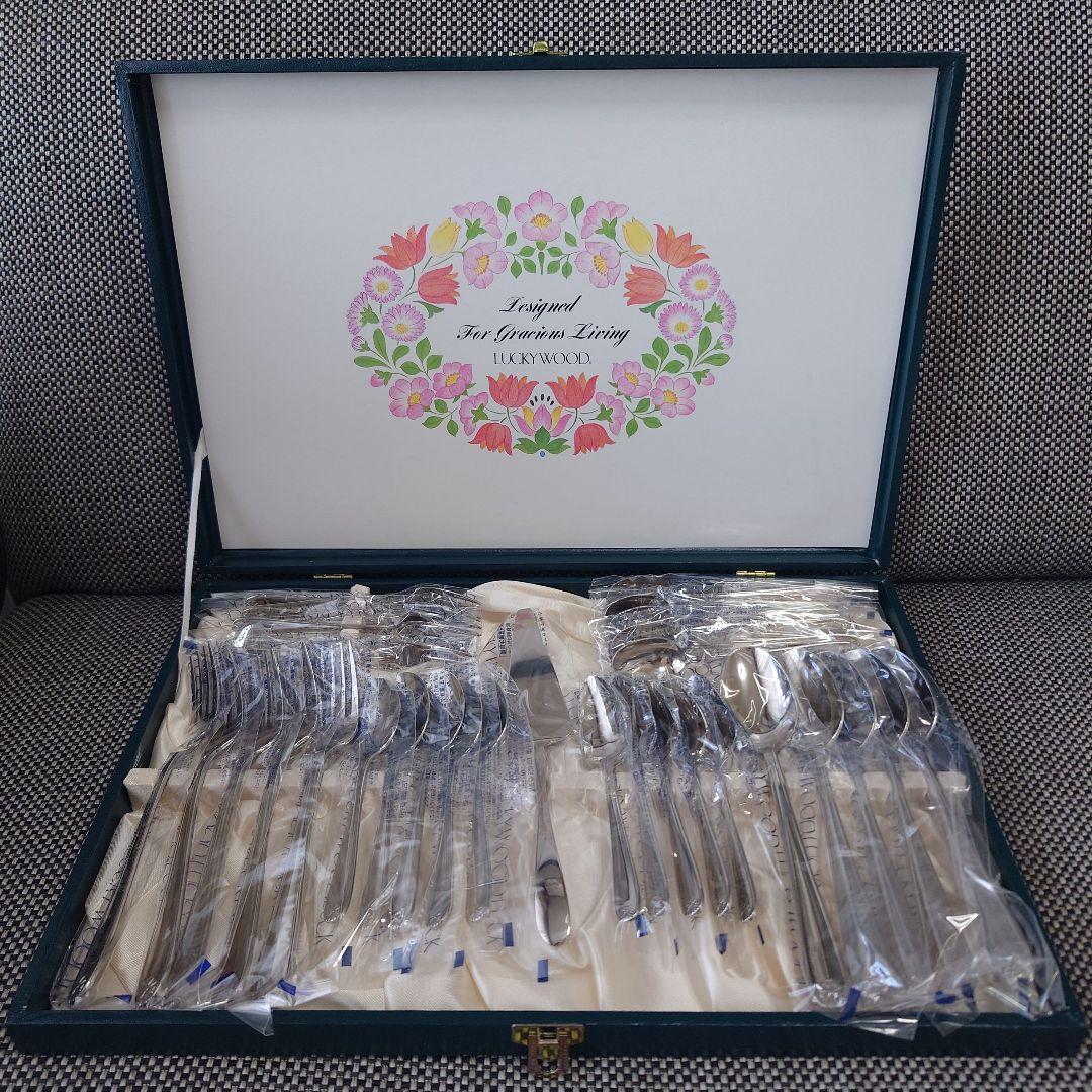 T⑩D③I③ラッキーウッド　マリエッタ・リボンハート／グラーツ　カトラリーセット ラッキーウッド LUCKYWOOD 18-10 マリエッタ リボンハート