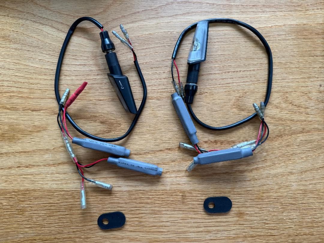 リゾマ Rizoma ウィンカー FR028B、2点セット - メルカリ