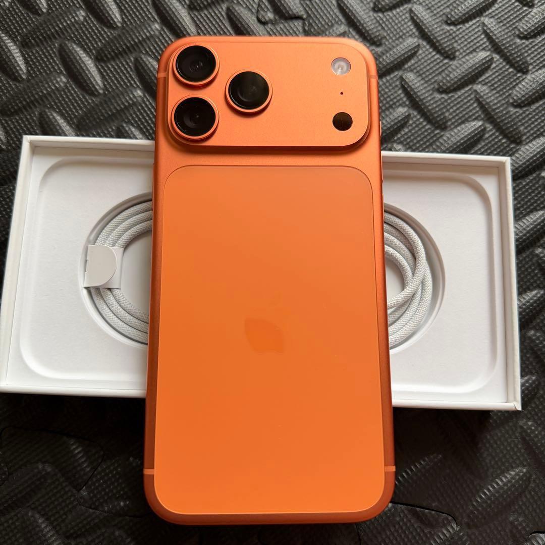 Apple iPhone 17Pro Max 1テラ 1Tオレンジ 本体 - メルカリ